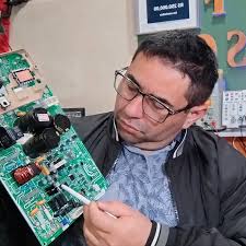 Professor Luciano Freitas Itaipu